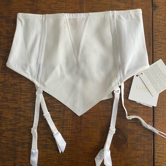 LaPerla suspenders belt